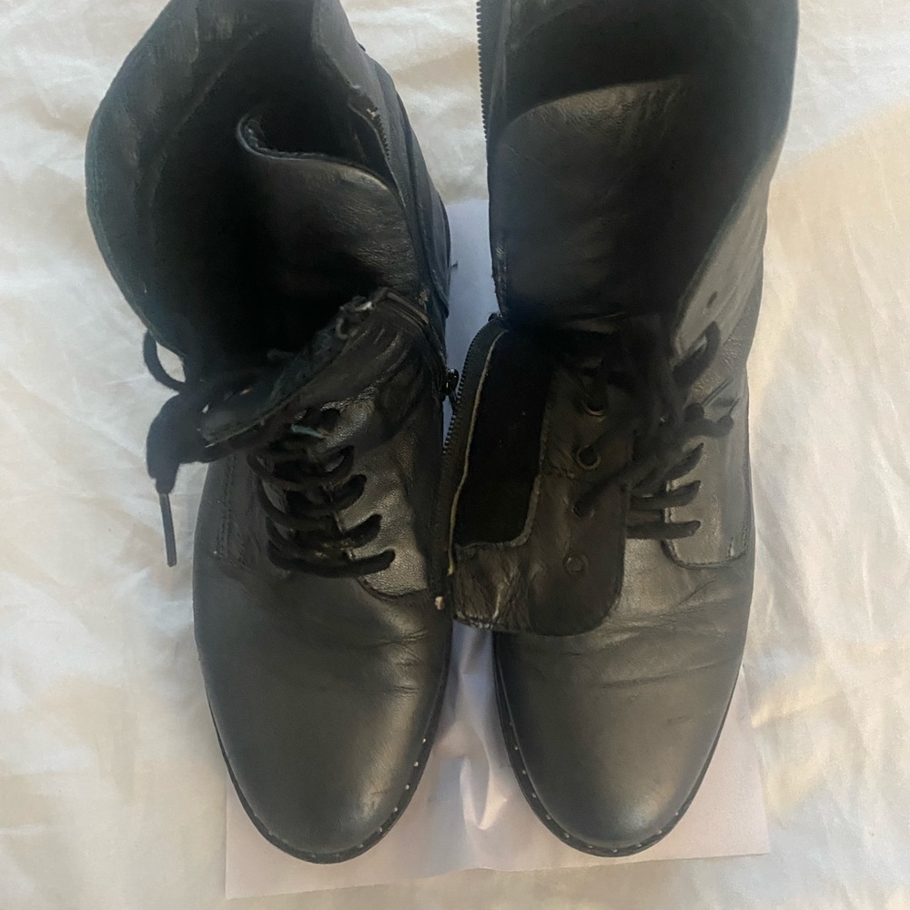 Gun metal color Leather Lace-Up Boots